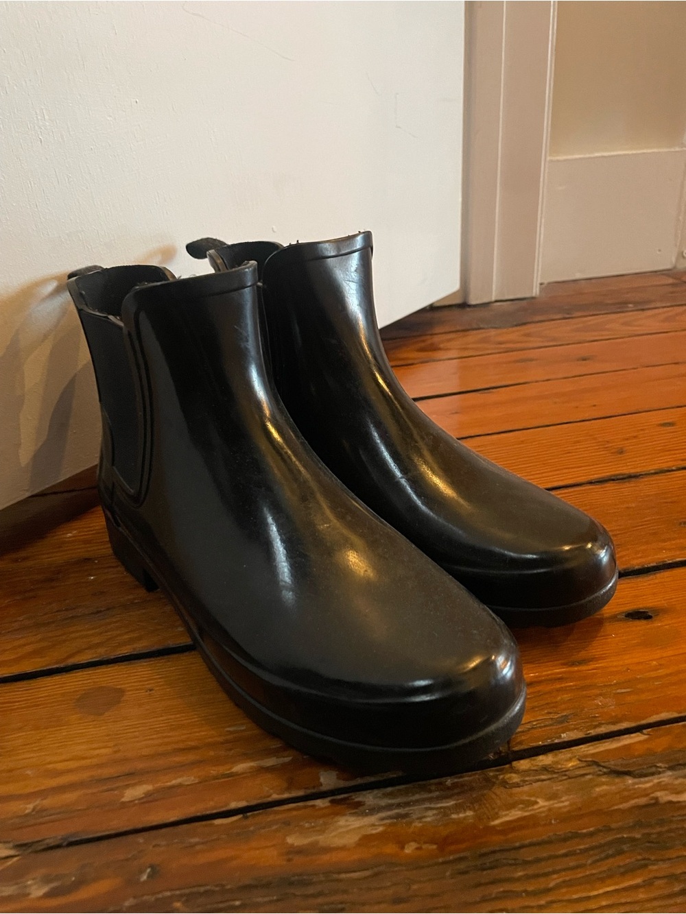 Hunter womans Black Chelsea Rain Ankle Boots